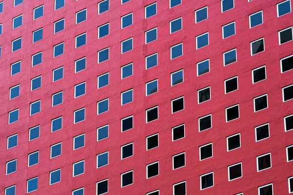 Quelle utilisation innovante des chatbots pourrait augmenter les conversions pour une agence immobilière?